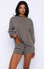 Touchdown Relaxed Shorts Chocolate/Blue Stripe